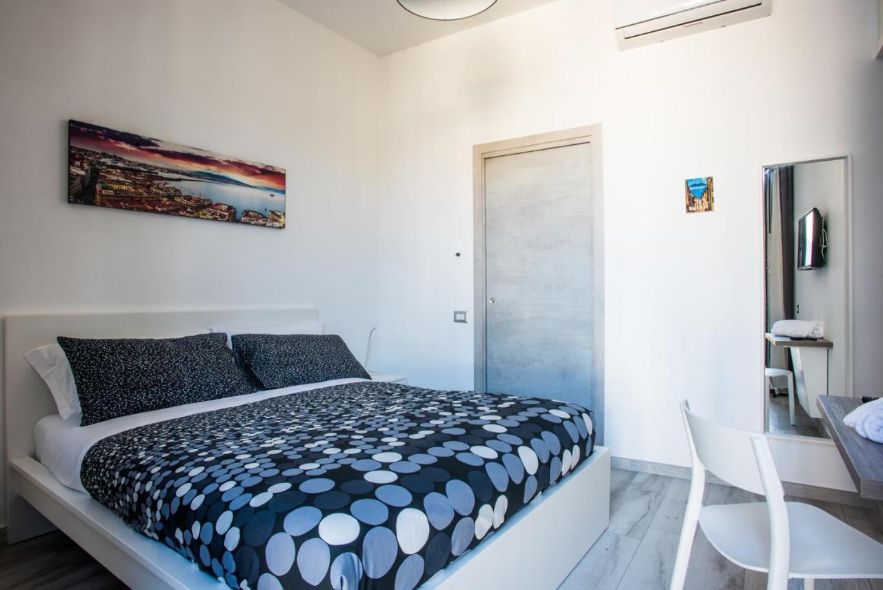 Solarium Al Duomo Rooms By Wonderful Italy 那不勒斯 外观 照片